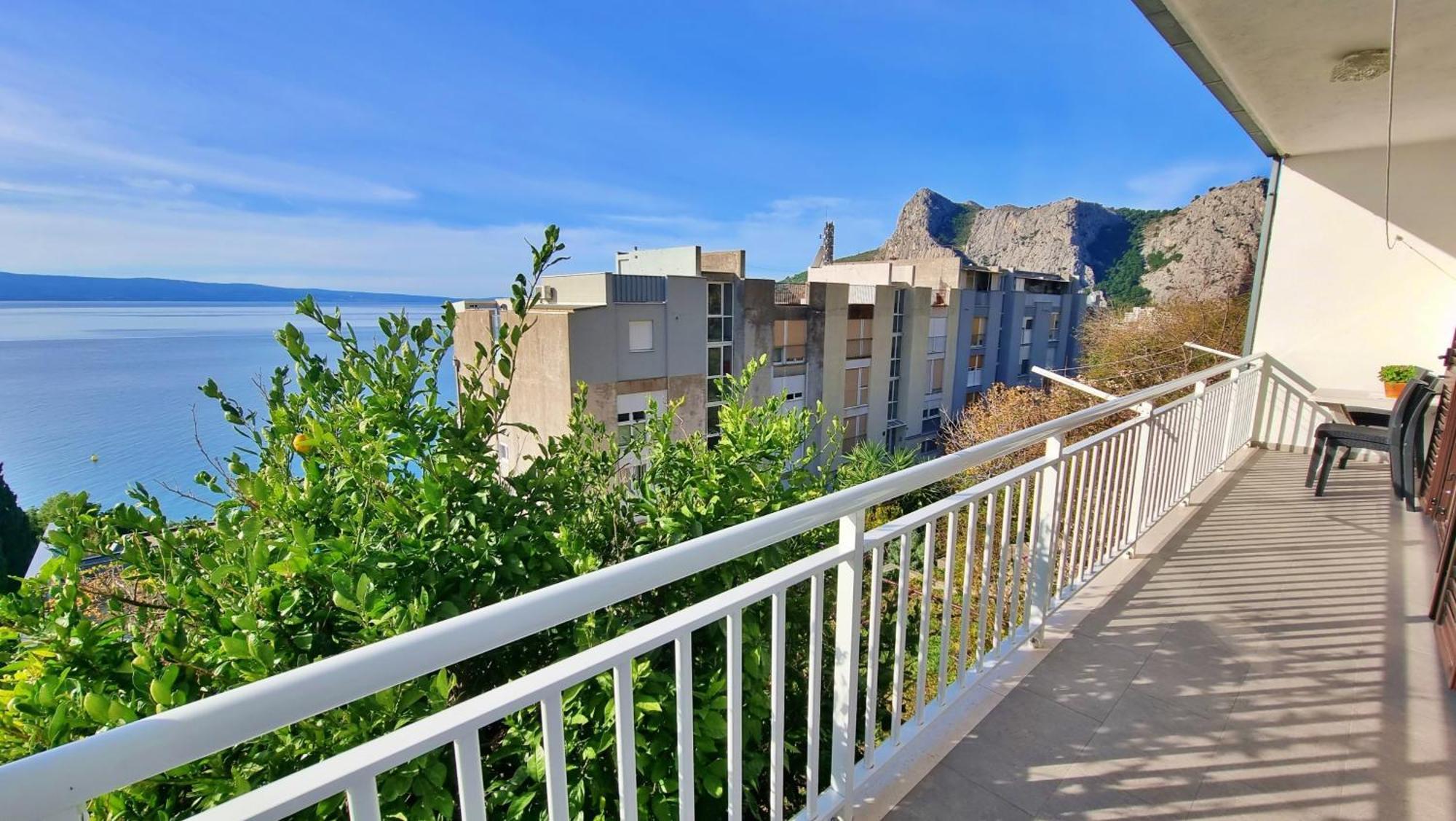 Apartment Merica Omiš Eksteriør bilde